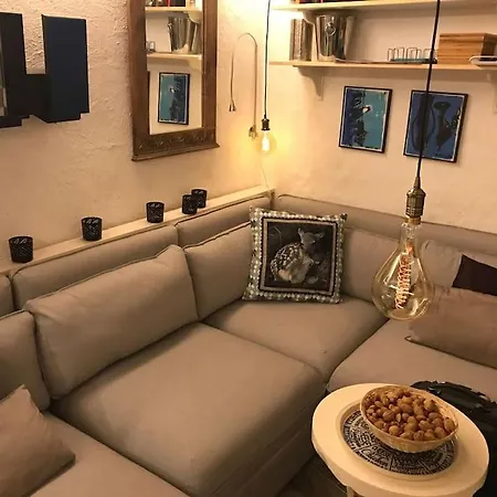 Historic Authentic Atmosphere - High-end Luxury Decor Appartement